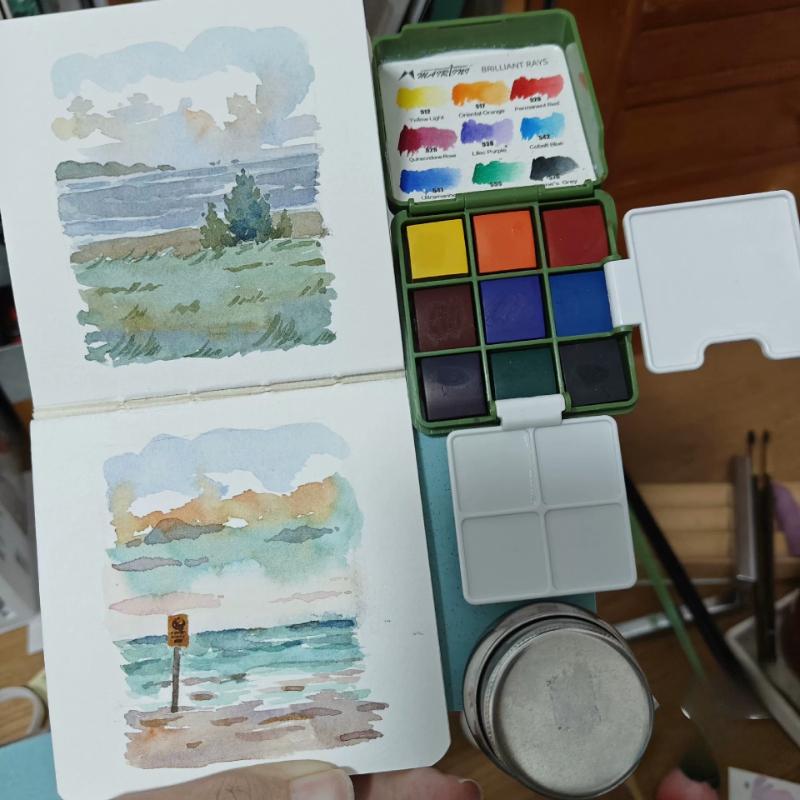 Portable Sketching Board Travel Compact Lightweight Built in Magnets Make Drawing Smoother Mini Portable Drawing Sketching Board