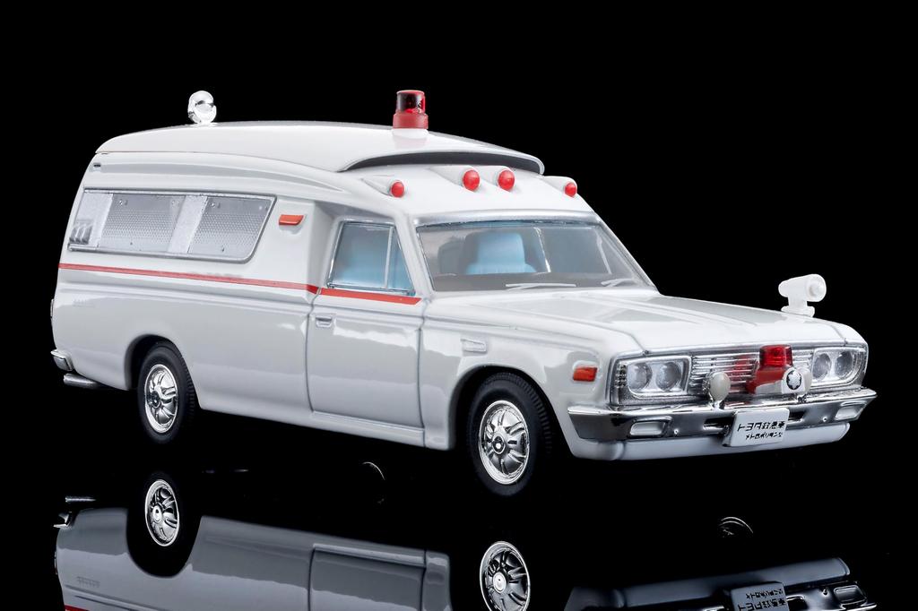 TOMYTEC Tomica Limited Vintage Scale Toyota Ambulance FS55V Type 333906 1/64 LV-216a (Finished Model)