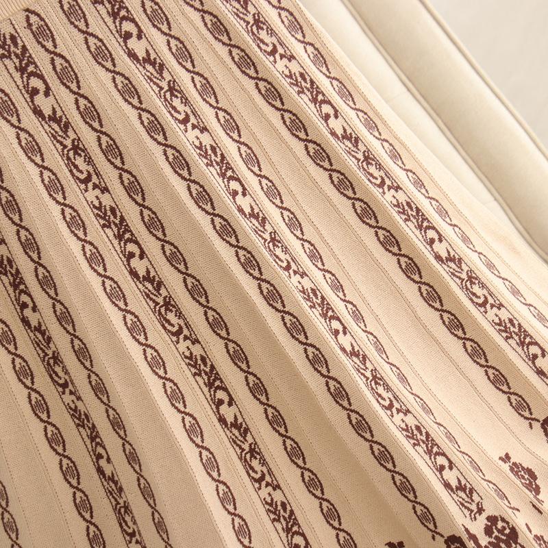 Retro Jacquard Knitted Half Skirt for Women Autumn/Winter Mid Length Skirt