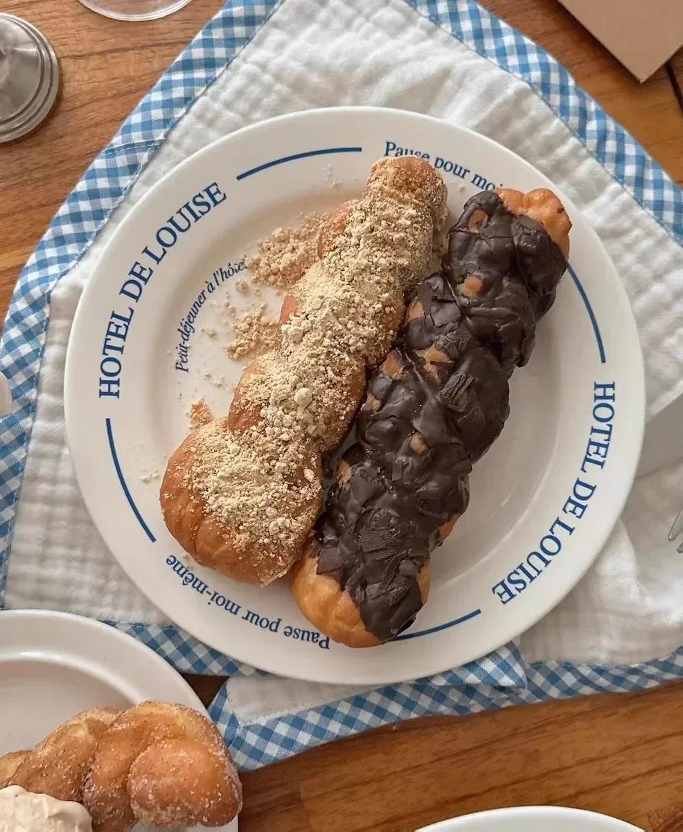 

Blue English Letters Line Breakfast Salad Bread Flat Plate Desserts Cake Steak Western Cuisine Italian Pasta Ceramics Tableware