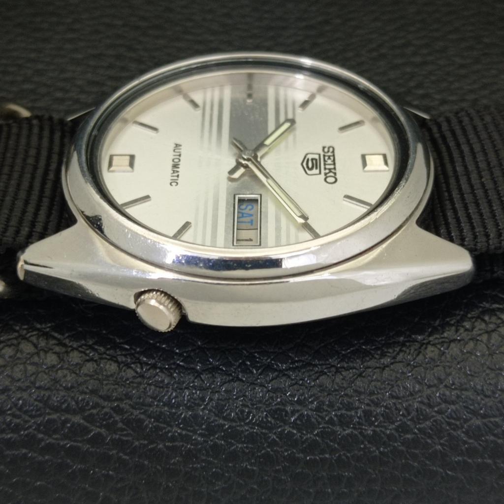 VINTAGE SEIKO 5 AUTOMATIC 7019A JAPAN MENS SILVER COLOR DIAL WATCH a701497-5 R206b-a701497