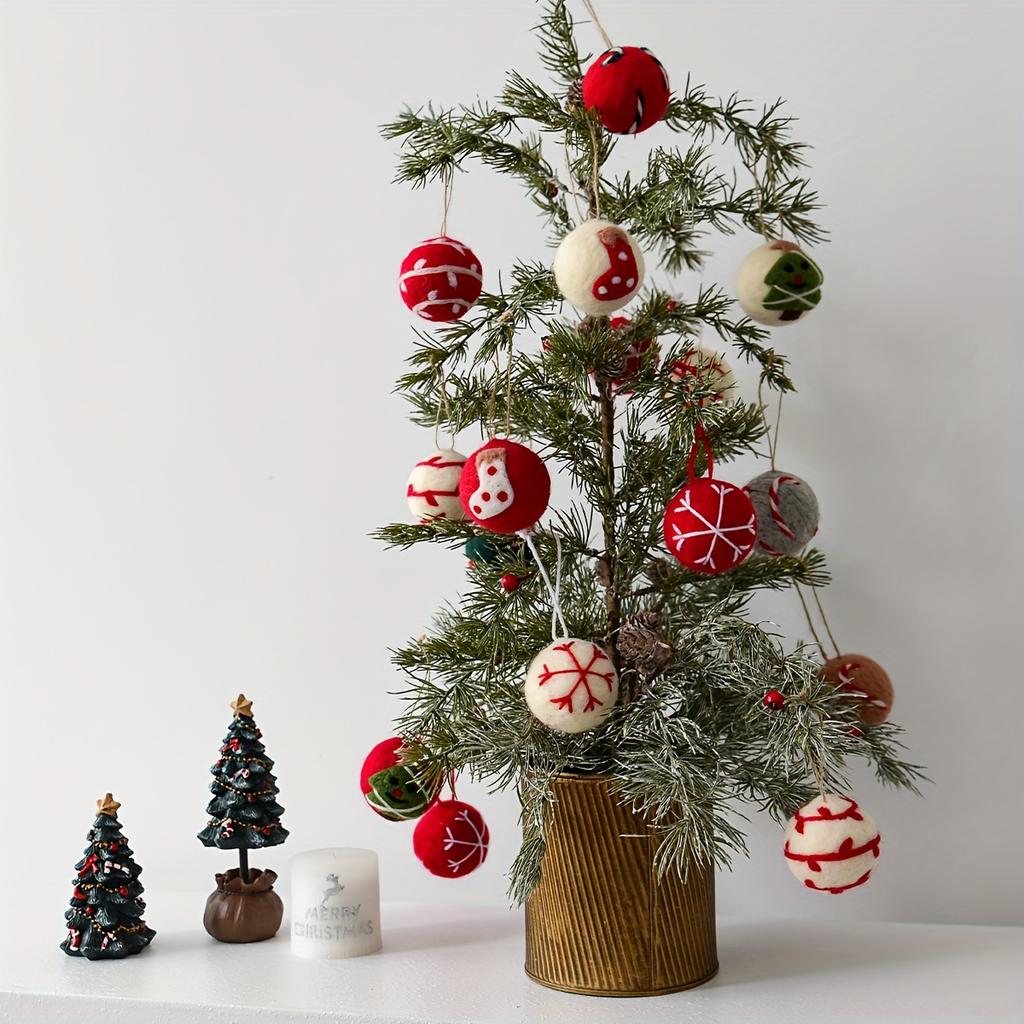 Wool Felt Snowflake Christmas Leaf Christmas Ball Gift Package Christmas Tree Decoration Ball Pendant Christmas Decoration