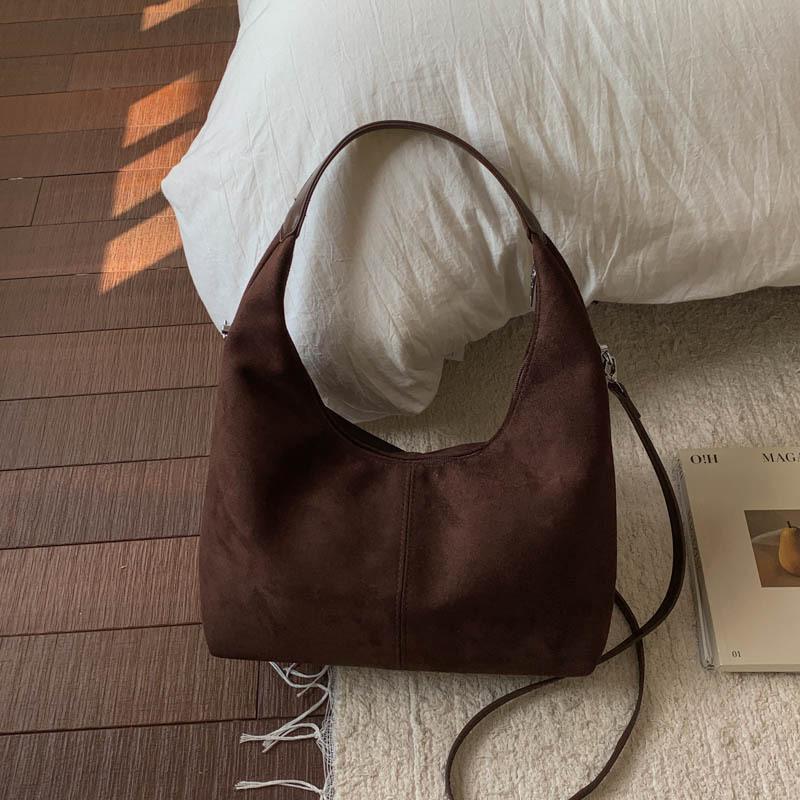 Versatile foreign style niche design dumpling bag 2025 fashion trendy girl new casual retro popular messenger bag bag