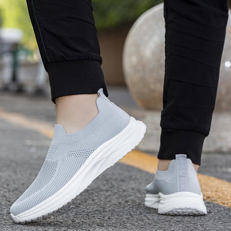 Men's Korean Style Breathable Mesh Slip-On Casual Sports Shoes