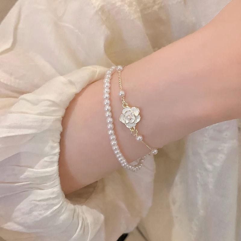 

Cute Romantic Pearl Beaded White Camellia Flower Double Layer Bracelet for Women Temperament Korea Fashion Bangle Jewelry Gift белый