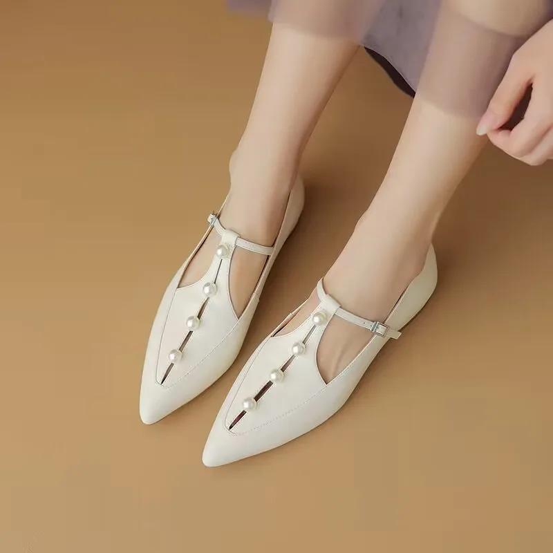Xiaoxiangfeng Pointed Flat-bottomed Pearl Mary Jane Shoes Women's Niche Hollow Thong Belt Thick-heeled Low-heeled Shoes Single Shoes