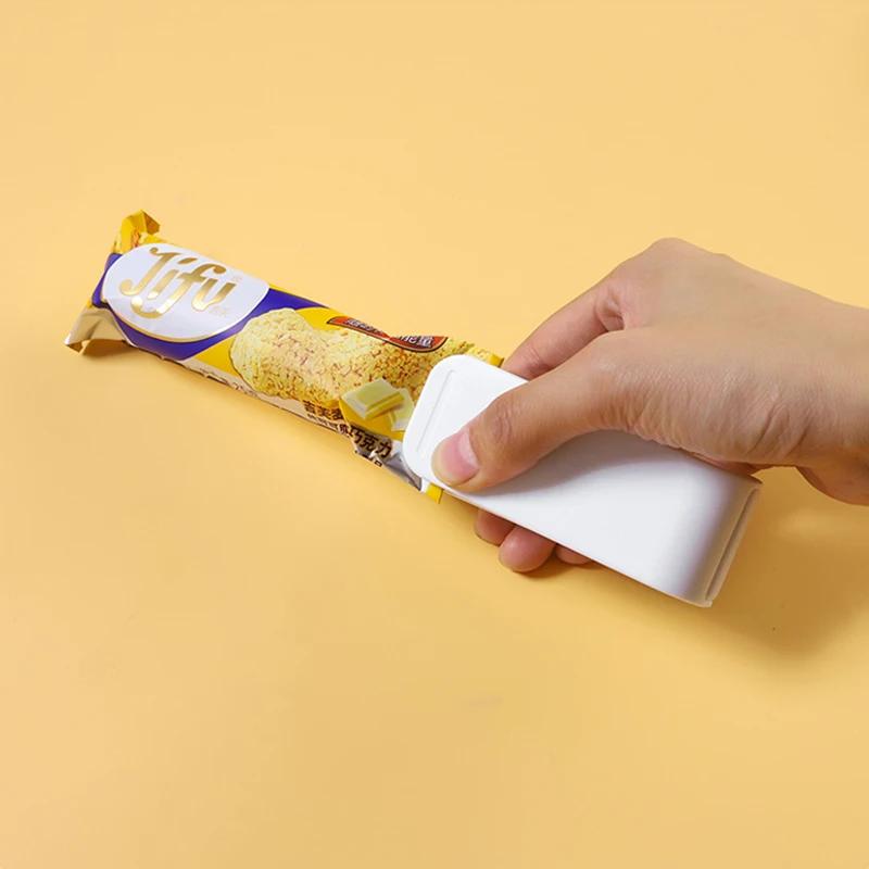 Mini Heat Bag Sealing Machine Package Sealer Bags Thermal Plastic Food Bag Closure Portable Sealer Packing Kitchen Accessories