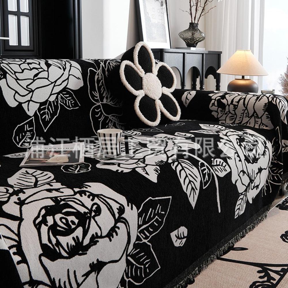 

Cartoon sofa towel Chenier black and white simple modern all-inclusive cover anti-cat scratch all-season universal seat cushion blanket cover 180 * 130cm Suitable for Small Single Sofa