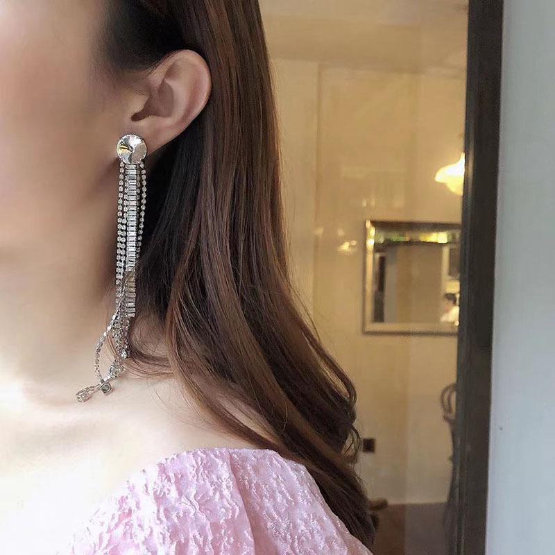 Retro Rhinestone Long Tassel Earrings: Exaggerated Socialite Style, Light Luxury for Women