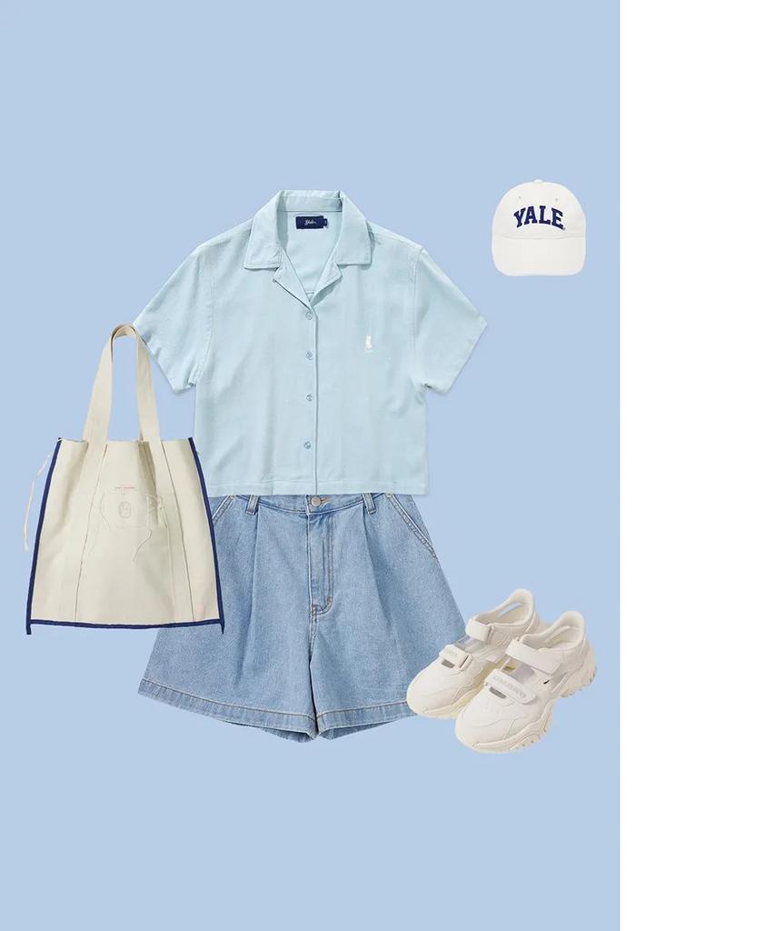 UNKNOWN PLANET Essential One-Pleat Denim Shorts Blue