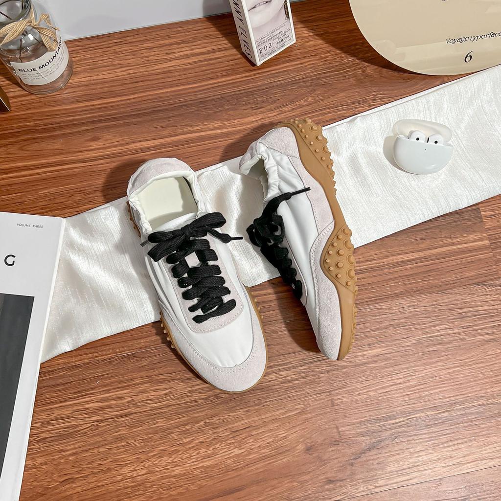 Cowhide Version~ 2025 New Retro Round Head Lace-up Leather German Training Shoes Women's Flat-bottomed Casual Sports Forrest Gump Board Shoes