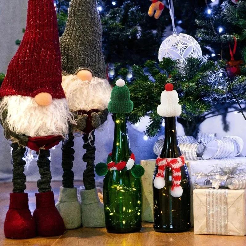 200PCS Christmas Small Hat Mini Small Scarf Red Green Christmas Color Dress Up Hanging Finger Wool Ball Decoration Hat