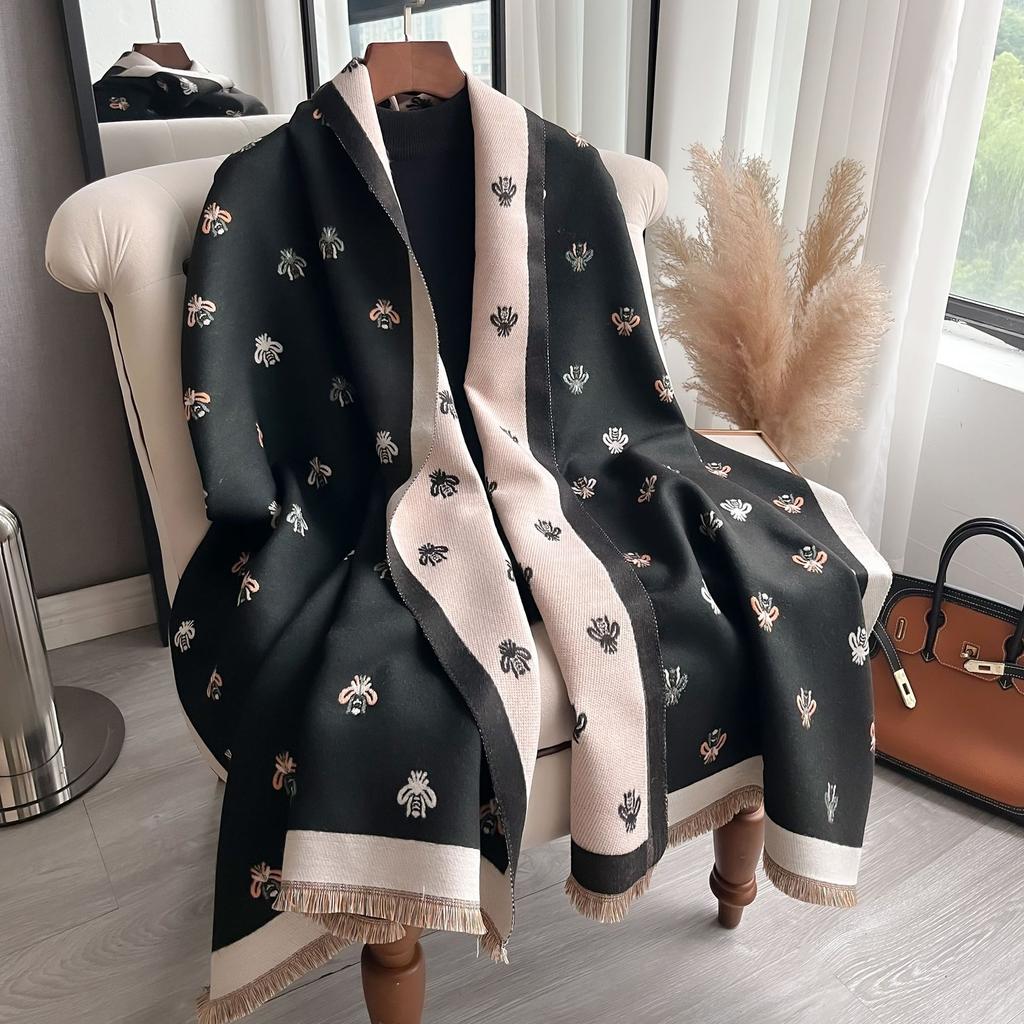 Imitation Cashmere Bee Insect Double-Sided Women'S Shawl With Exquisite Elegance Fashion Commuting Warmth Scarf