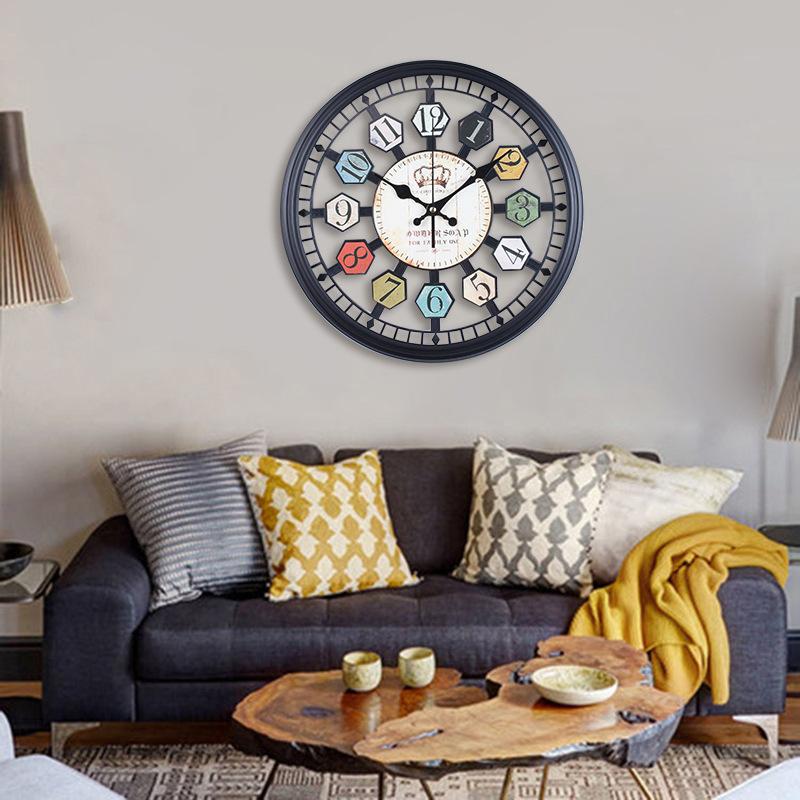 Clock Creative Pendulum Clock Retro Wall Clock Fashion Clock Living Room Decoration Clock Quartz Clock