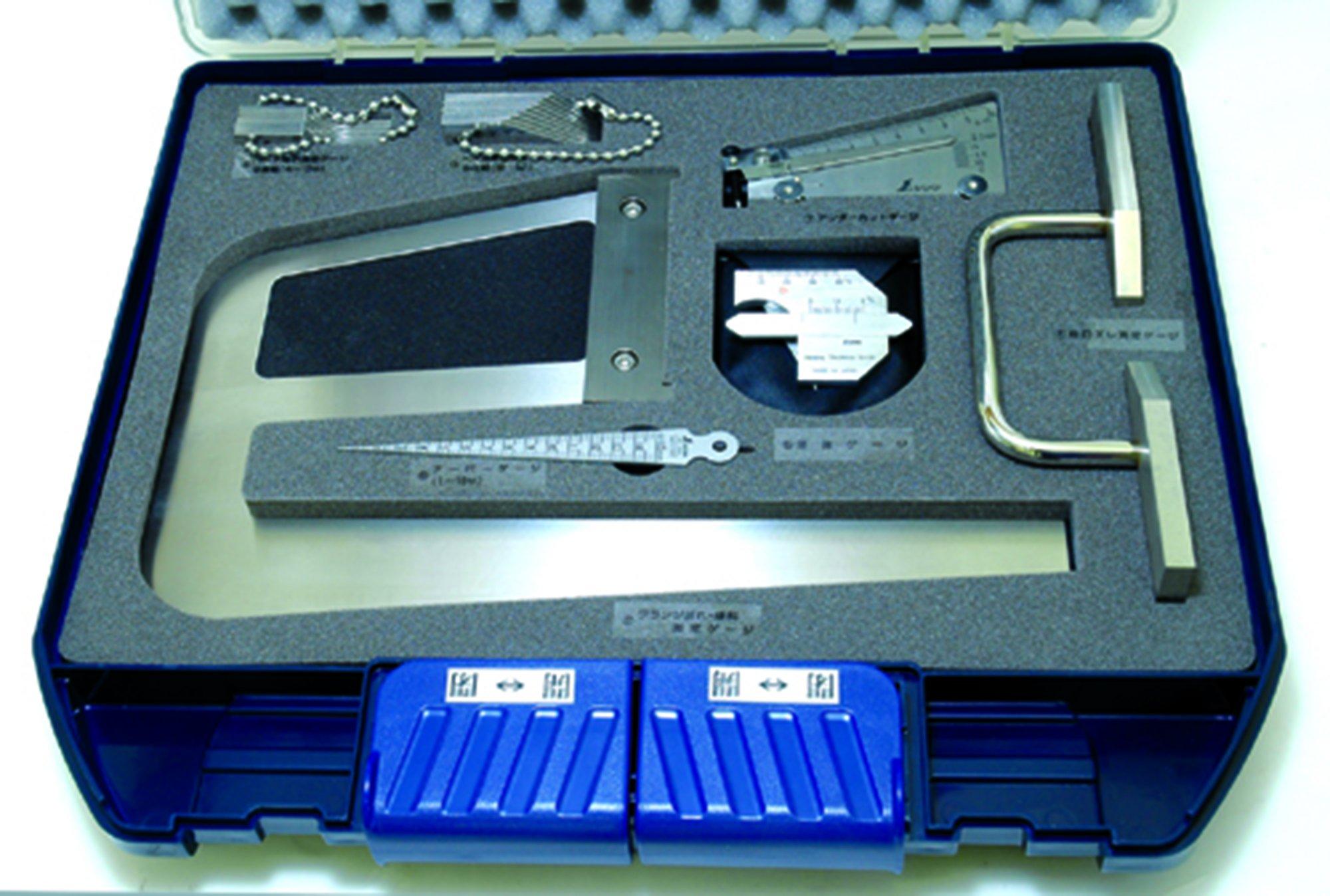 

Shinwa Sokutei Steel Frame Precision Measuring Instrument Set 97794 7-Piece