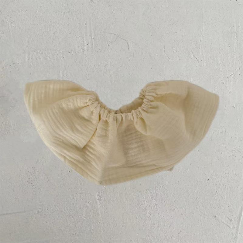 Pure Cotton Korean-Style Baby Drool Bib - Lightweight, Absorbent, Anti-Spit Up, Petal Design