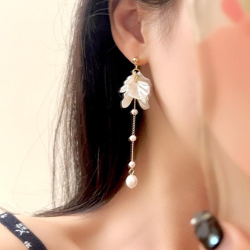 White Petal Long Tassel Earrings Female, Fashionable Temperament Earrings, Fairy Spirit Flexible And Versatile Earrings