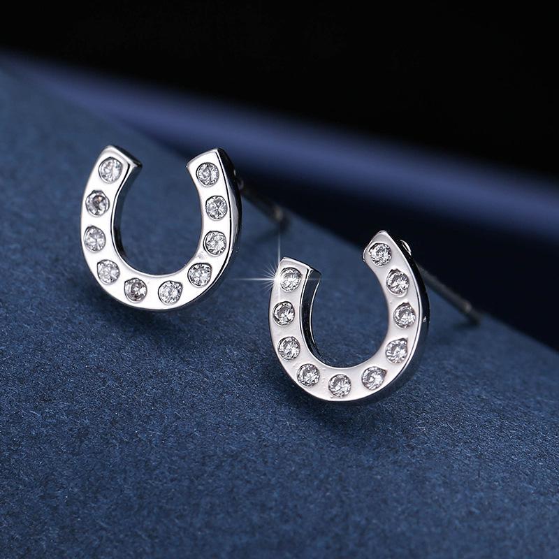 Elegant U-shaped Micro-inlaid Diamond Earrings for Girls - Cute  Stylish