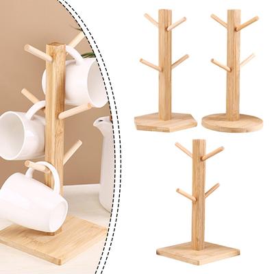 Funktioneller und stilvoller Holztassenhalter mit einzigartiger Baumform