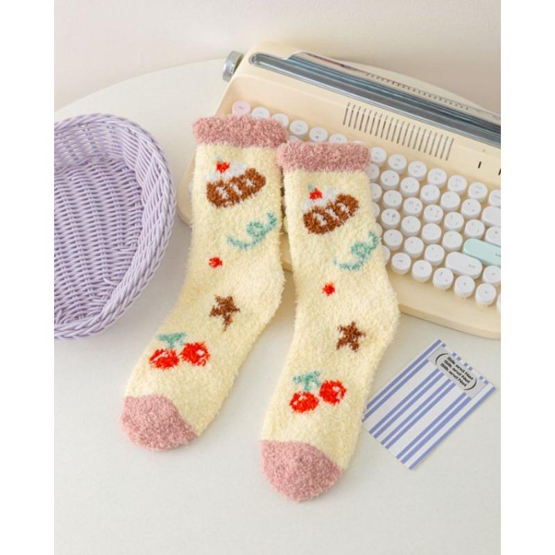 Autumn and Winter Coral Fleece Socks, Women's Small Flower Fruit Thickened Warm Socks, Women's Home Floor Socks, Postpartum Mid-calf Socks