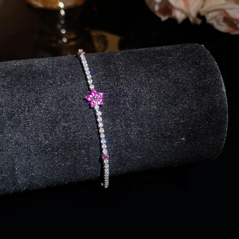 New super flash zircon flower bracelet fresh and sweet wind exquisite bracelet light luxury high-end versatile jewelry