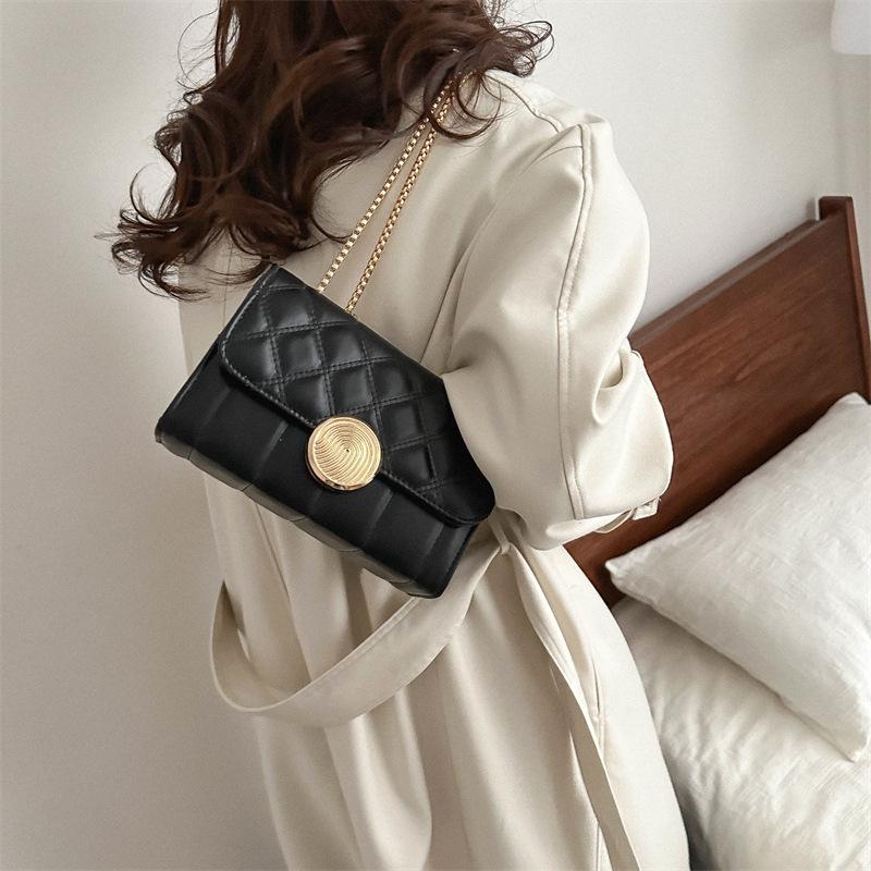 New Small Fragrance Style Bag for Women Fashion Trendy Texture Diamond Chain Small Square Bag Simple Crossbody Bag