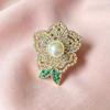 Trendy New Flowers Women Brooch Luxurious High-End Floral Pearl Pins Fashion Female Party Coat Dress Scarf Accessories Jewelry