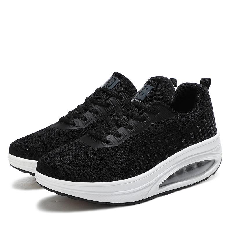 Dance shoes Women's beef tendon non-slip soft-soled rocking shoes Square dance shoes Sports walking shoes Mom shoes Spring and Autumn