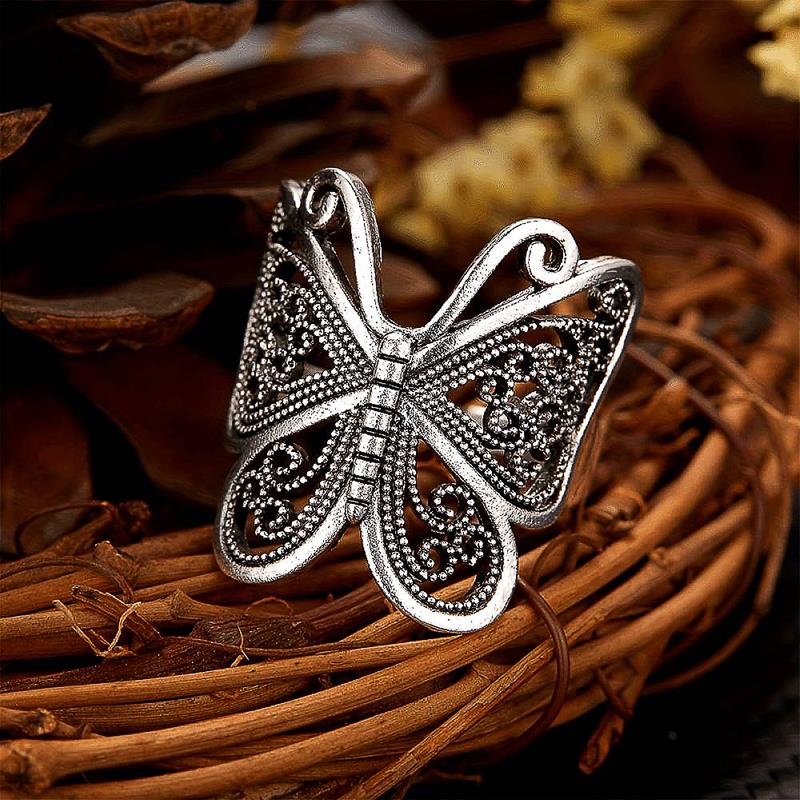 Huitan Hollow Butterfly Ring for Women Anti CopperColor Animal Accessories for Wedding Party Fashion Lady Daily Metal Jewelry