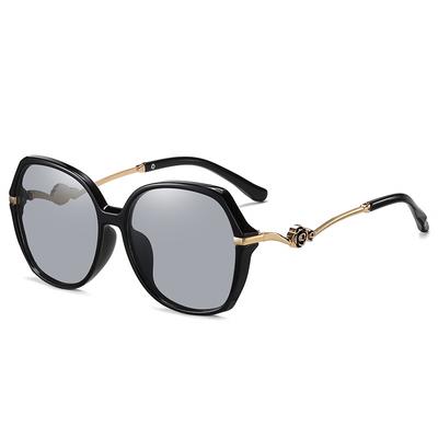 Polarized Sunglasses Large Frame Women's Color Changing Sunglasses Fashionable Metal Glasses