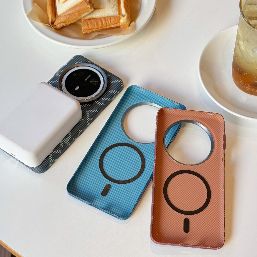 Applicable To Huawei Mate70 Letter R Magnetic Mobile Phone Case Kevlar Pattern mate60Pro Anti-drop All-inclusive Protective Case