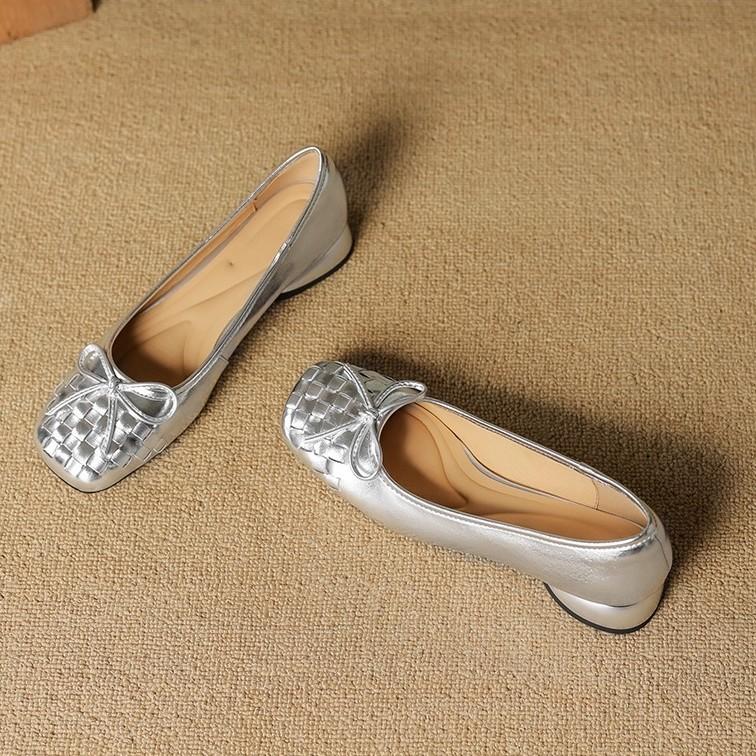 

2025 новые летние французские туфли-лодочки на плоской подошве с мелким вырезом, темпераментные, одинарные, с бантом, туфли Мэри Джейн, повседневные, универсальные женские туфли 35 серебряный