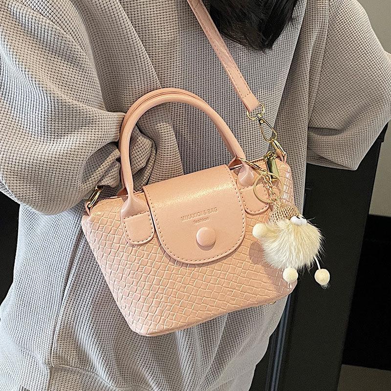 Spring Hot Sale Korean Casual Commuter Style High-end Sense Portable Bucket Bag Weaving Pattern Contrasting Color Versatile Messenger Bag Women