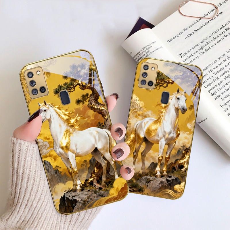 tall and sturdy horse For Samsung A 31 32 A33 A34 35 14 A15 13 A16 25 26 50 52 53 54 55 56 70 71 72 73 Golden glass phone case
