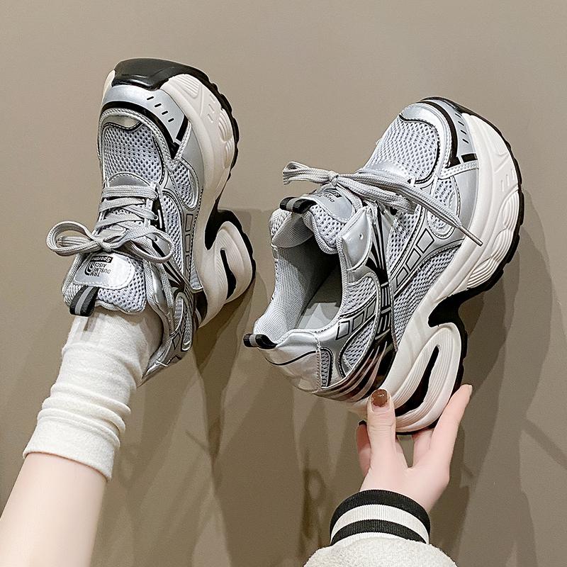 Fashion New 2024 Winter Warm Plush Chunky Leather Sneakers Women Lace-up High Platform Sports Dad Shoes 10CM Heels Fur Snow Shoes Woman