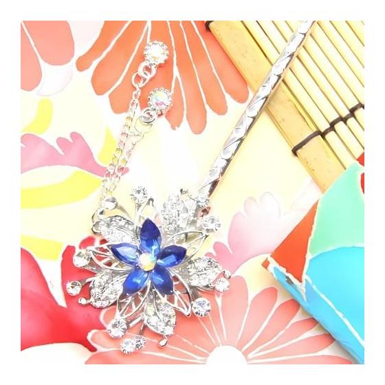 Miao Miao Hairpin Kanzashi for Japanese Kimono, Yukata, Formal Wear - Antique Silver with Blue Crystal Snowflake