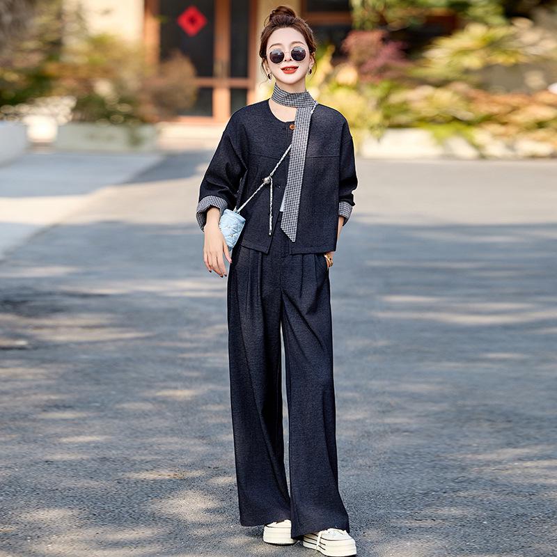 Spring 2025 Women's Fashion: Patchwork Jacket & Trousers Two-Piece Set with Tie