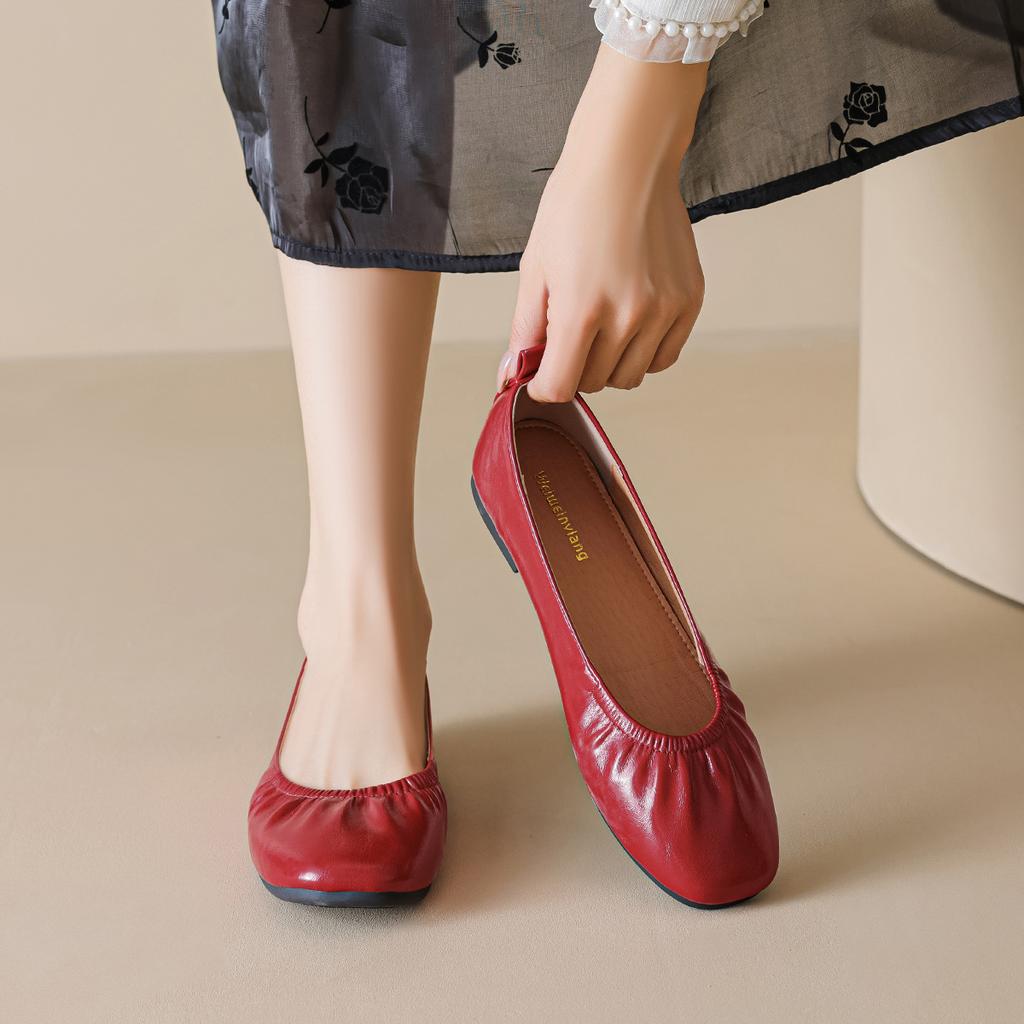 Weiwei Girl 636-1 French Retro Soft-soled Ladyshoes Gentle Temperament Pleated Silver Light Mouth Flat-soled Single Shoes Women