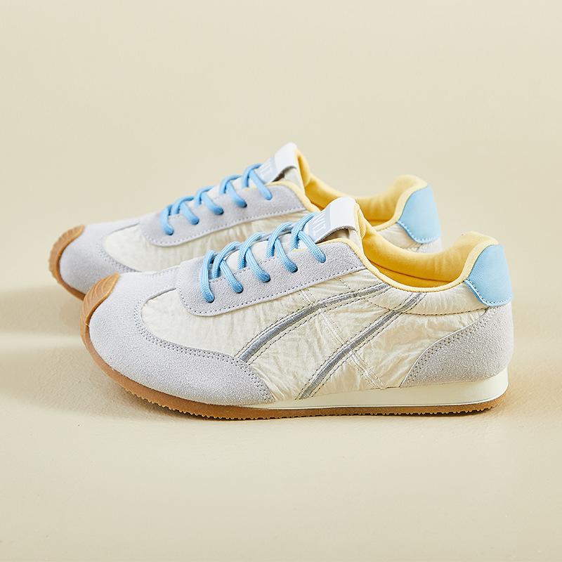 ins Korean version of the new lightweight retro German training white shoes female spring student flat casual shoes XFW1519