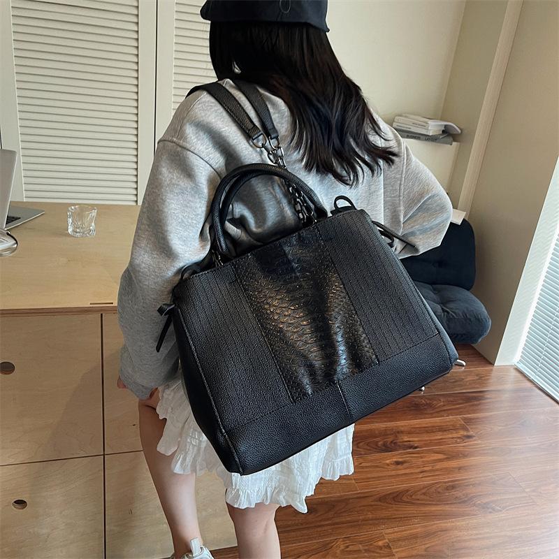 New retro large-capacity handbag fashionable women's texture light luxury tote bag solid color shoulder bag
