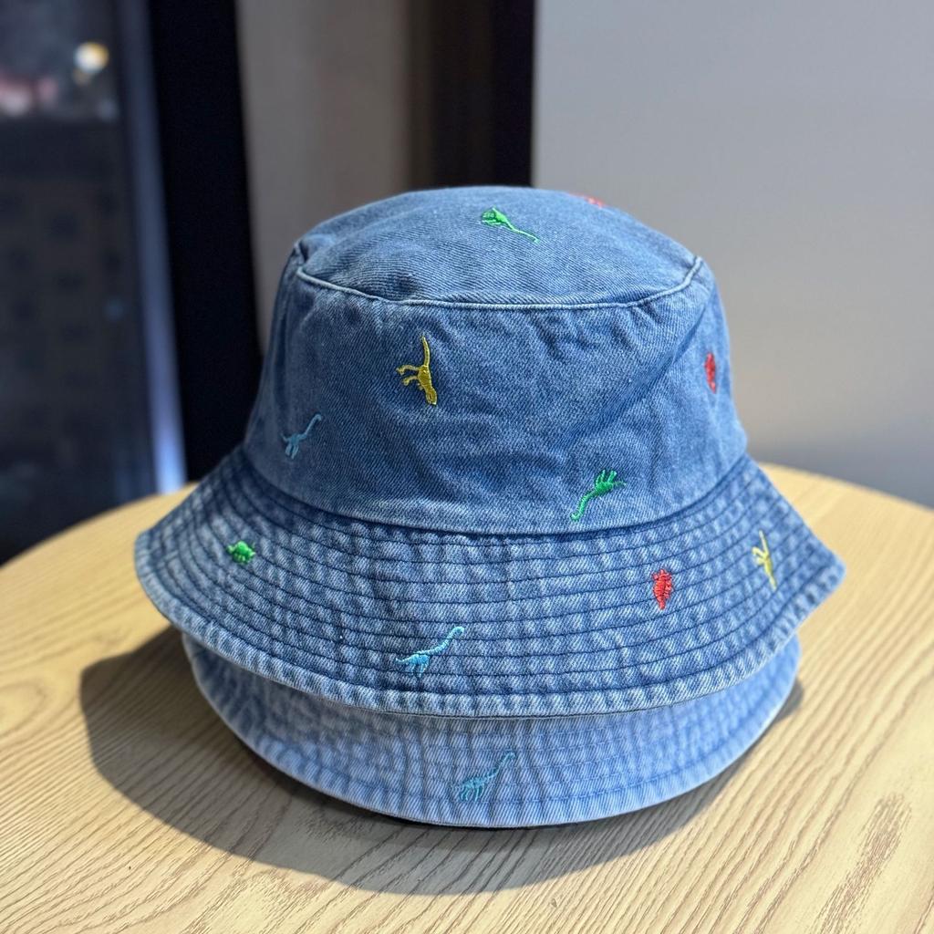 Korean-style cartoon embroidered denim bucket hat for women, fashionable and versatile, stylish for going out, casual and textured, makes the face