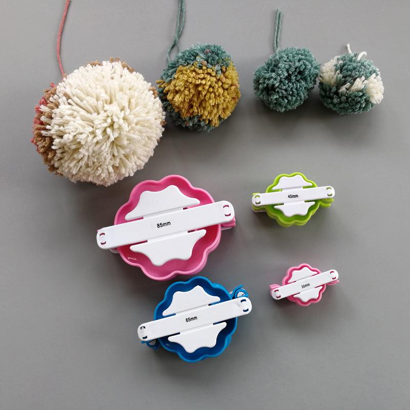 Home Sewing Accessories Crochet 4pcs/Set Flower Shape Fluffy Ball DIY Sewing Weaver Needle Pom Pom Maker Craft Knitting Tools
