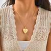 Photos Customize Stainless Steel Pendant Necklace for Women, Gold Plated Heart Photo Locket Openable Necklace Jewelry Gift