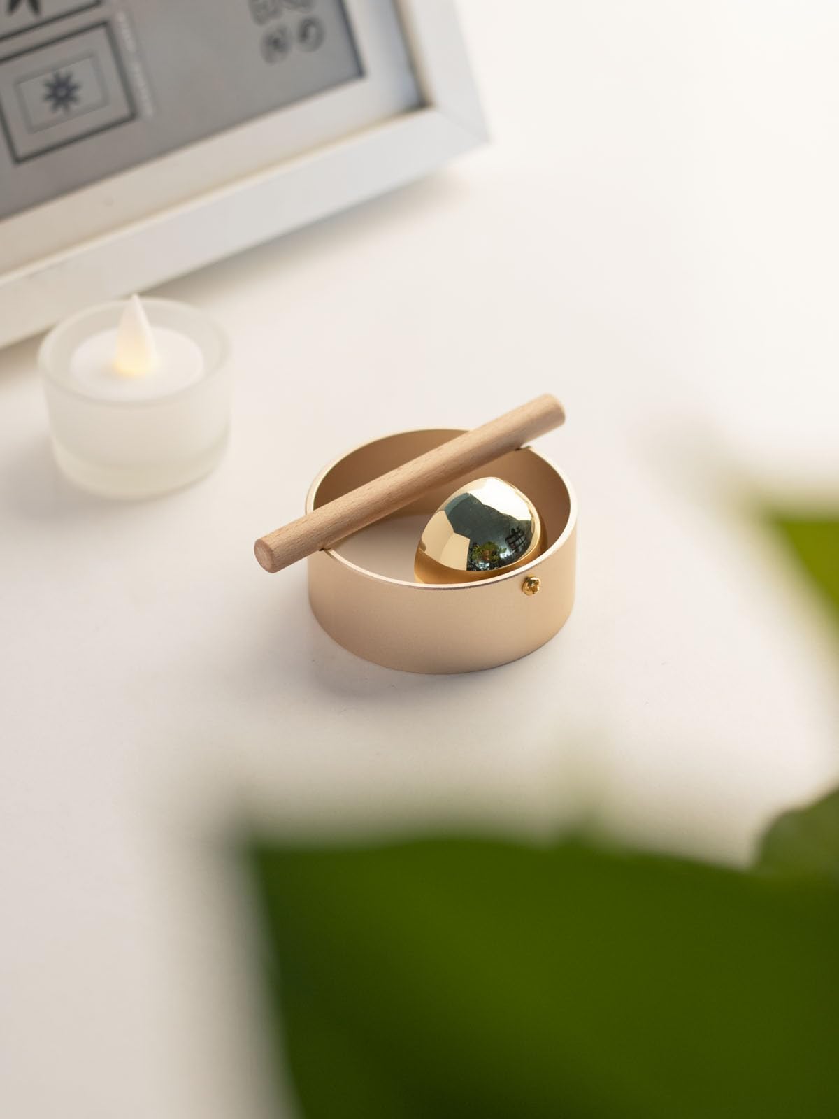 

Mini Orin Buddhist Altar Rin, Brass, Beautiful Tone, Beech Wood, Pet Buddhist Altar Accessories, Mini Base, Mini Orin Set, Stylish, Portable Orin,