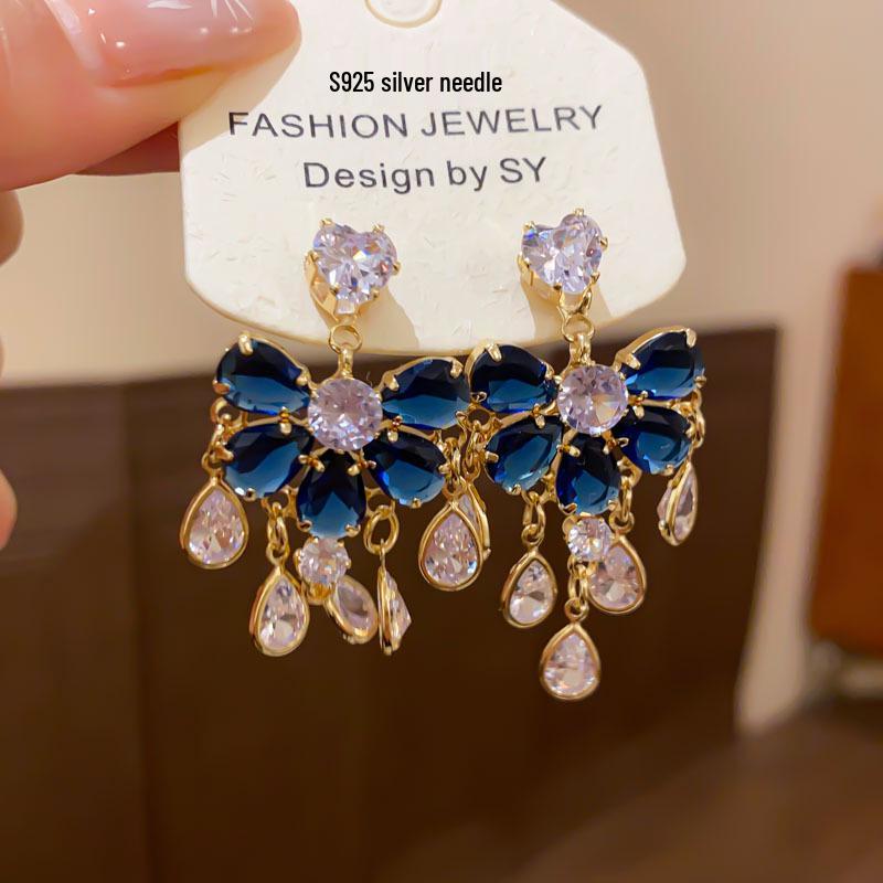 Silver Needle Zircon Teardrop Tassel Earrings: Elegant, High-End Sweet Design, Exquisite Fashion Jewelry.