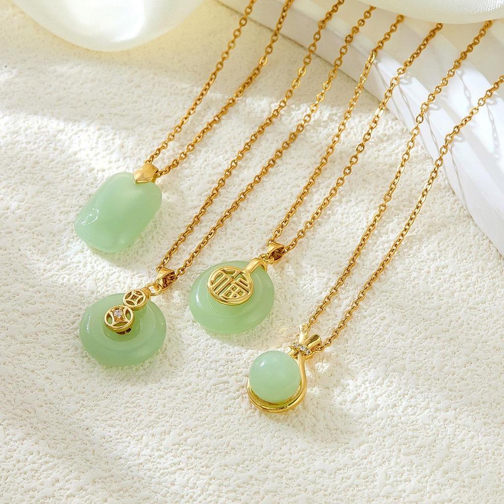 Hetian Jade Wushi Pai Pendant Necklace, Women's National Trend, Palace Style, Imitation Jade, Titanium Steel Clavicle Chain Jewelry.