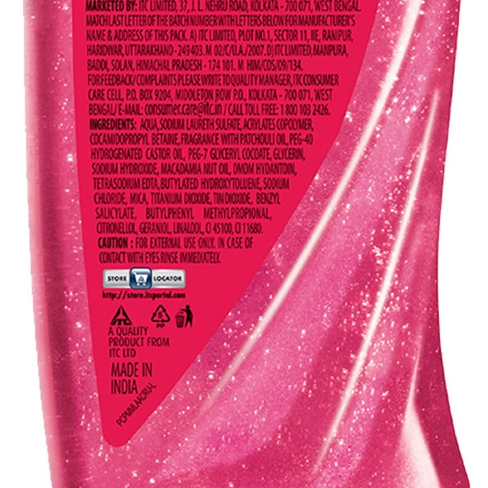 Fiama Shower Gel Patchouli & Macadamia, Body Wash With Skin Conditioners For Soft Glowing Skin, 250ml