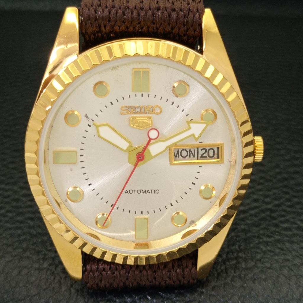 REFURBISHED VINTAGE SEIKO 5 AUTOMATIC JAPAN MENS SILVER DIAL WATCH a434412-2 R120-a434412