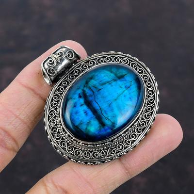 Wisiorek z Labradoru Neonowy Błysk Naturalny Kamień Szlachetny Wisiorek ze Srebra Próby 925 Ręcznie Robiona Stylowa Biżuteria Prezent Dla Matki Vintage Pendant