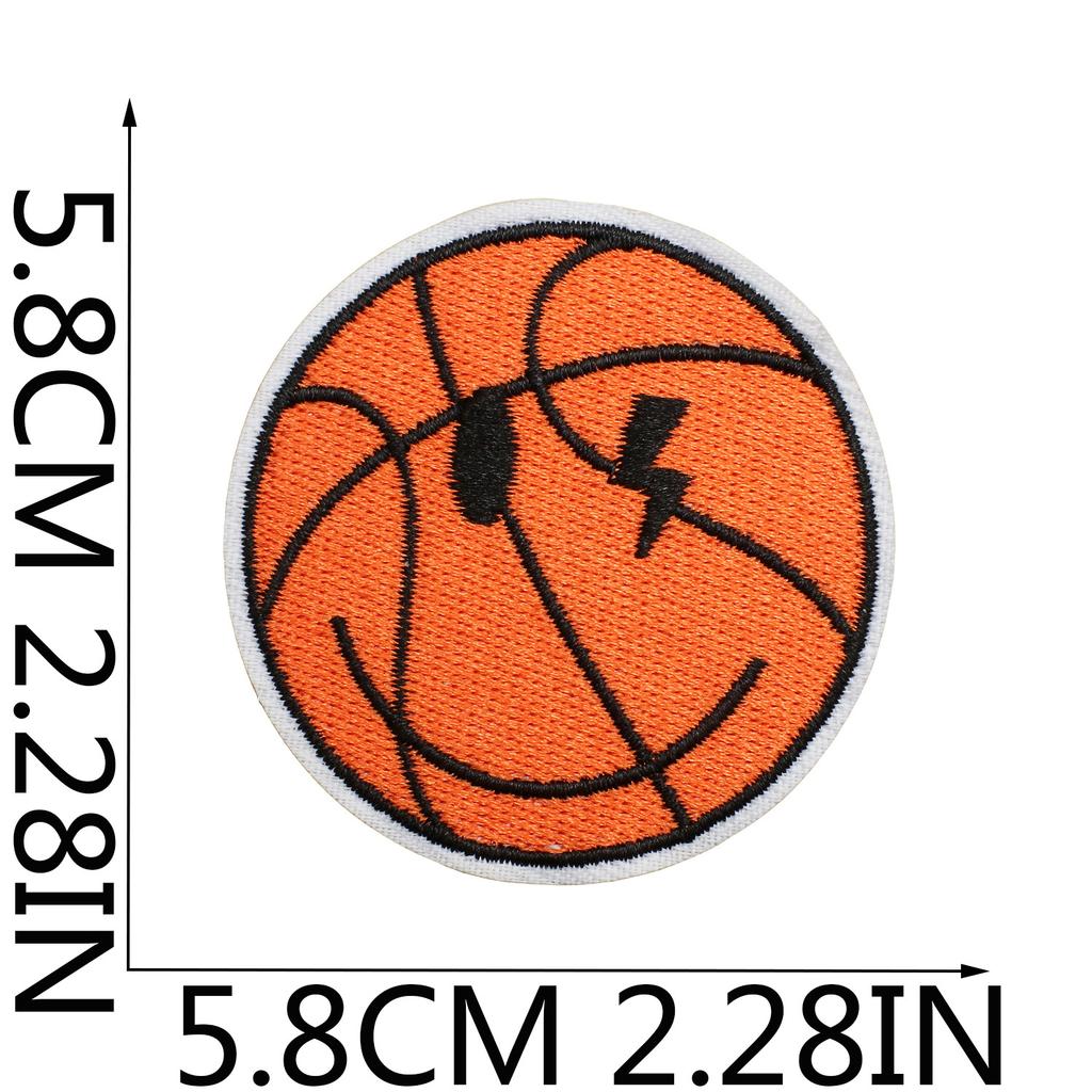 Cartoon Basketball Stickerei Stoff Aufkleber Kinderkleidung Dekorative Flicken Aufkleber Sportball Computer Stickerei Etikett Basketball Stempel Junge